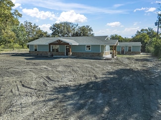 4908 Ensign Rd, Ennis, TX 75119