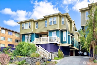 422 Federal Ave E Unit B, Seattle, WA 98102