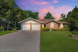 908 Nieman Rd, Holts Summit, MO 65043
