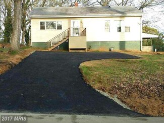 18525 Amidon Ave, Triangle, VA 22172