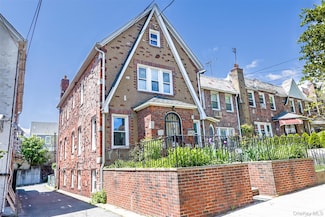 5428 65th Place, Maspeth, NY 11378