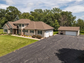 73134 185th Ave, Hayfield, MN 55940