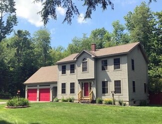 3384 Middle Rd, Sidney, ME 04330