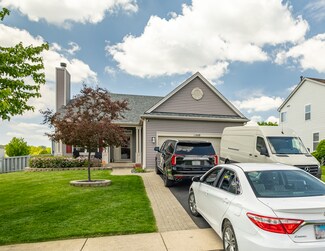 1048 Christine Ln, Antioch, IL 60002