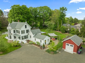 131 Elm St, Guilford, CT 06437