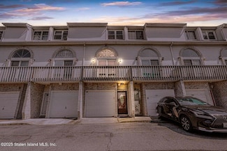 429 Hylan Blvd, Staten Island, NY 10305