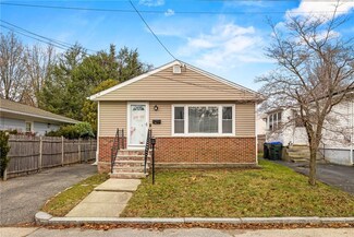 13 Marconi St, Providence, RI 02909