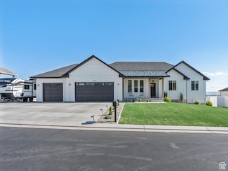 2228 E Grenada Ln, Eagle Mountain, UT 84005