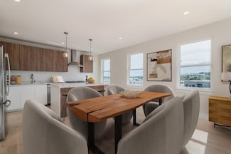 488 Quincy Ave Unit 5, Quincy, MA 02169