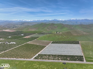 22800 Yokohl Dr, Exeter, CA 93221