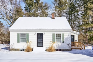 163 Dunstable Rd, North Chelmsford, MA 01863