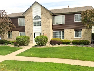 1411 Berta Dr Unit 2N, Crest Hill, IL 60403