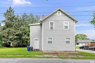 2734 Bridge Ave, Davenport, IA 52803