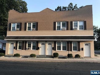126 W Clinton Ave Unit 2, Bergenfield, NJ 07621
