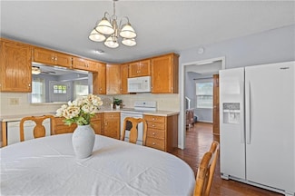 625 Locust St, Wellsville, KS 66092