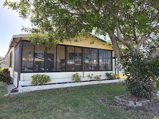 15 Rapine Ct, Fort Myers, FL 33908