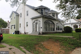 926 Fillmore St, Philadelphia, PA 19124