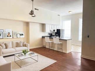 235 King St Unit 1, Charleston, SC 29401