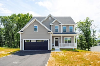10 Page Ct, Lagrange, NY 12603