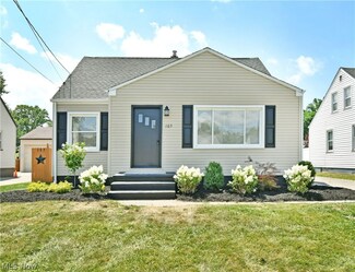 105 Iroquois St, Struthers, OH 44471