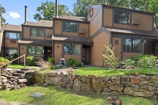 104 Round Hill Rd Unit 80, Dobbs Ferry, NY 10522