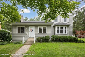 833 S Barnes St, Mason, MI 48854