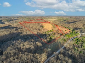 000 Chapel Bluff Rd, MacKs Creek, MO 65786