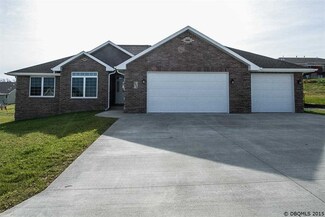 6088 Lynbrook Dr, Dubuque, IA 52002