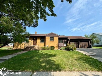 902 S Leebrick St, Burlington, IA 52601