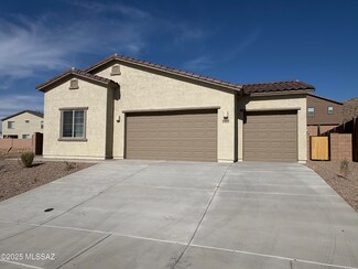 17605 S Nicholas Falls Dr, Vail, AZ 85641