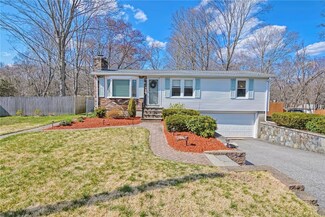 50 Vermont Ave, Cumberland, RI 02864