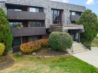 493 Timber Ridge Dr Unit 105C, Carol Stream, IL 60188