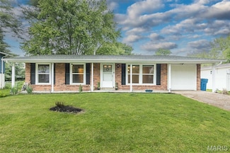 1206 Fordyce Ln, Saint Charles, MO 63303