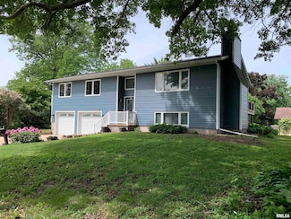 720 N 5th St, Monmouth, IL 61462