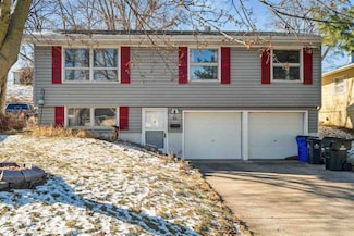 533 35th St SE, Cedar Rapids, IA 52403