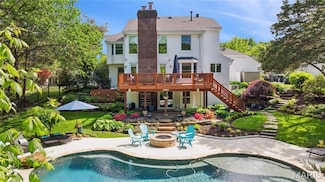16223 Pepper View Ct, Chesterfield, MO 63005