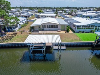 210 N Saint Thomas Cir, Apollo Beach, FL 33572