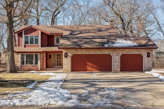 5929 Oxford St N, Saint Paul, MN 55126