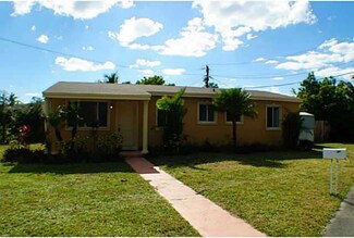 15780 NE 15th Ct, North Miami Beach, FL 33162