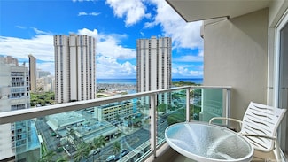 410 Atkinson Dr Unit 1621, Honolulu, HI 96814