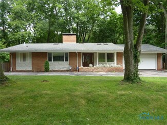 4538 Brittany Rd, Ottawa Hills, OH 43615