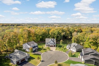 6655 Bracken Dr, Excelsior, MN 55331