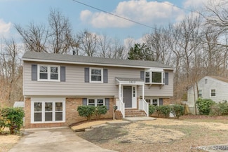 103 Linbrook Dr, Newport News, VA 23602