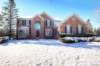 392 Lenox Dr, Canton, MI 48188