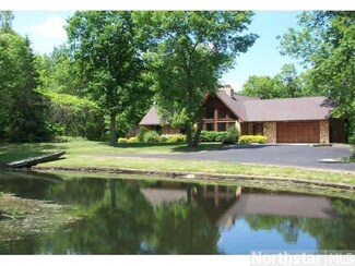 9476 Green Lake Trail, Chisago City, MN 55013
