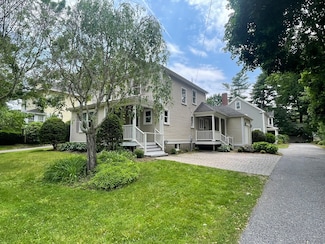 58 Oak St, Wellesley, MA 02482