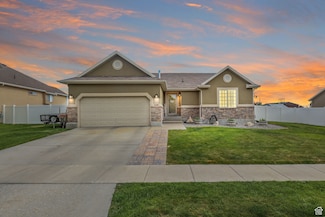 448 Lourdes Ln, Tooele, UT 84074