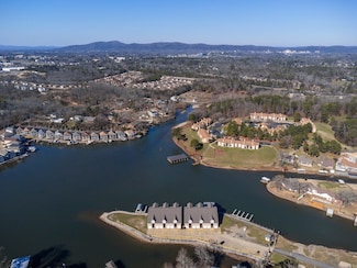 532 Grand Point Dr Unit B2, Hot Springs, AR 71901
