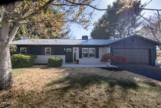 7151 Pembroke Cir, Bristol, VA 24202