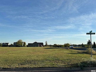 114 Sable Ln, Washington, IL 61571
